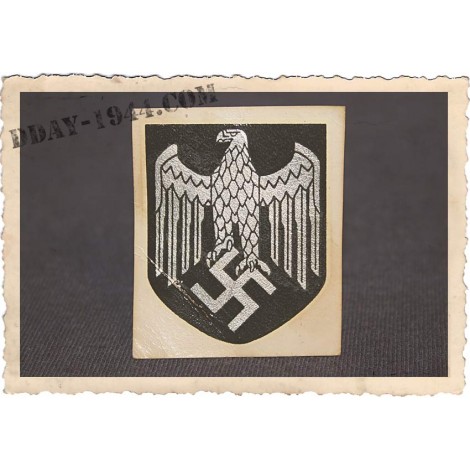 WH german helmet decal, look old