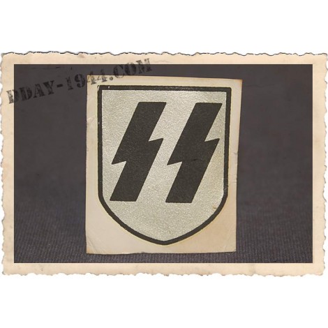 SS 2nd pattern german helmet decal, look old